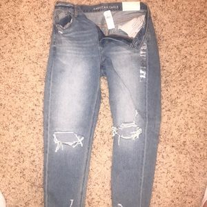 American Eagle mom jeans